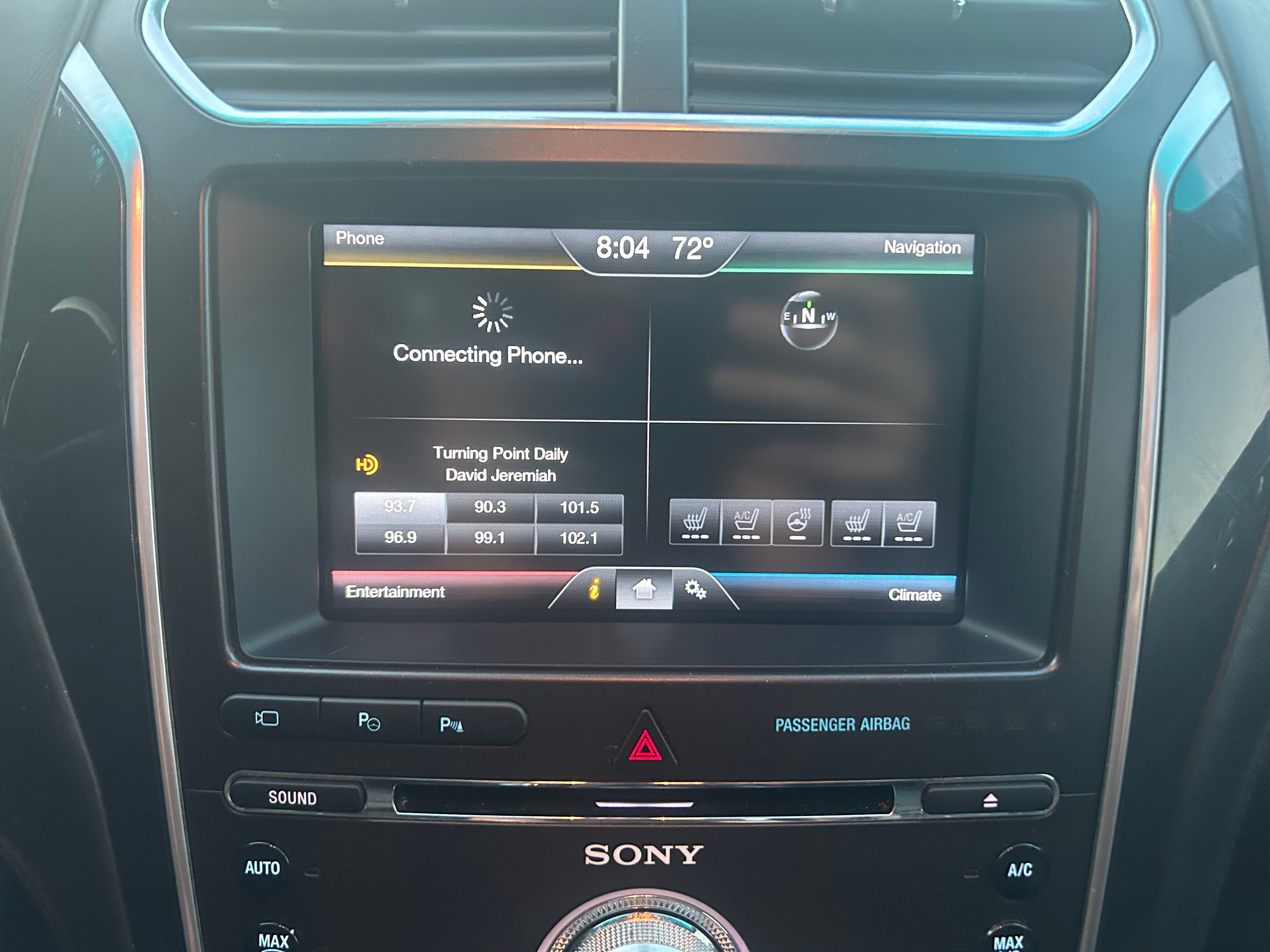 Used 2016 Ford Explorer Platinum AWD/4WD image 14