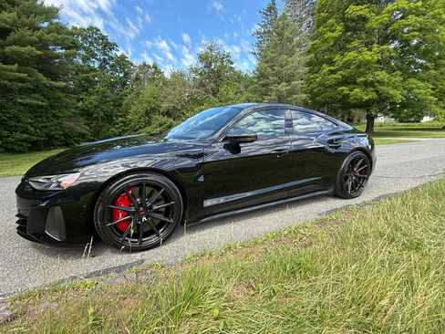 Used 2022 Audi RS e-tron GT w/ Year 1 Package AWD/4WD image 2