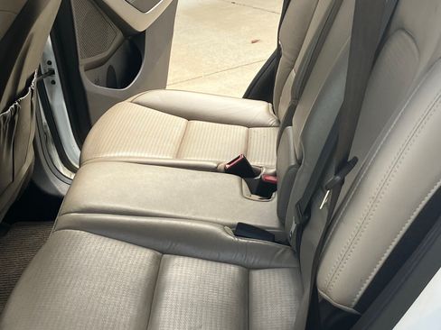 Used 2013 Hyundai Santa Fe Sport image 9