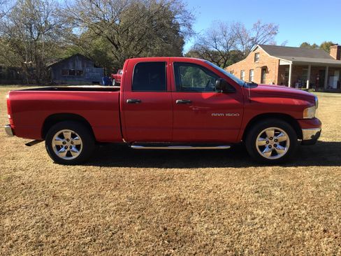 Used 2005 Dodge Ram 1500 Truck SLT w/ Quad Cab Big Horn Value Group image 5