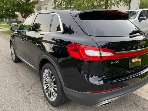Used 2016 Lincoln MKX Reserve w/ Climate Package AWD/4WD image 9