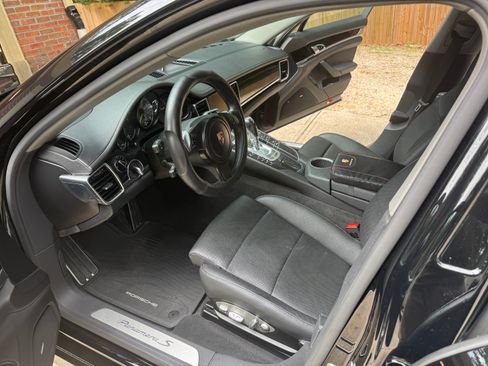 Used 2015 Porsche Panamera S RWD image 13