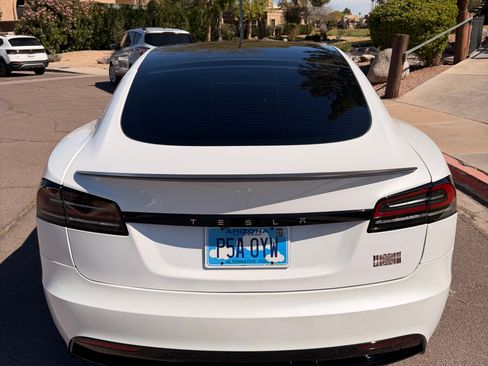 Used 2024 Tesla Model S Plaid image 26
