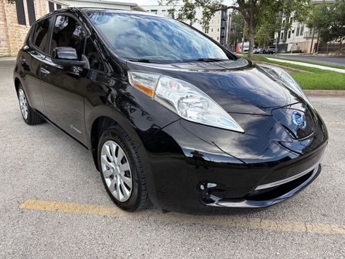 Used 2017 Nissan Leaf S w/ Charge Package image 5