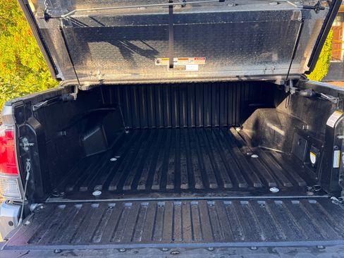 Used 2020 Toyota Tacoma TRD Off-Road image 12