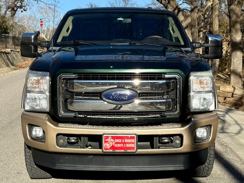 Used 2013 Ford F250 King Ranch w/ King Ranch w/Chrome Pkg image 4