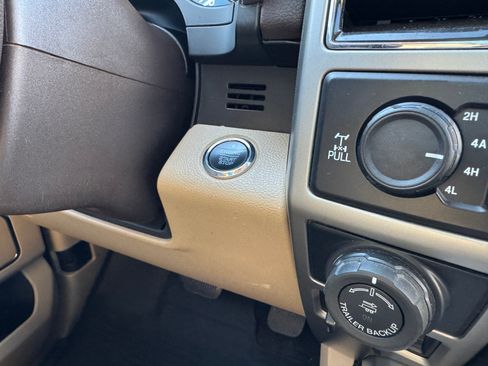 Used 2018 Ford F150 Lariat w/ Equipment Group 502A Luxury image 16