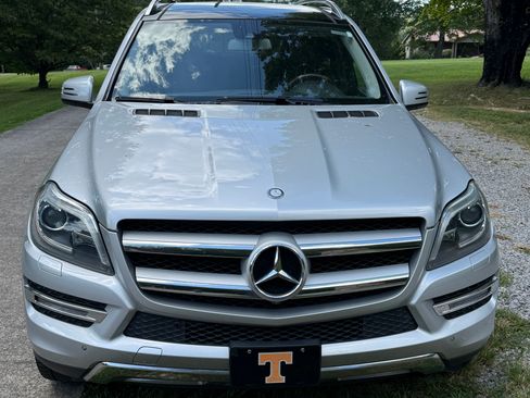 Used 2015 Mercedes-Benz GL 450 4MATIC image 2