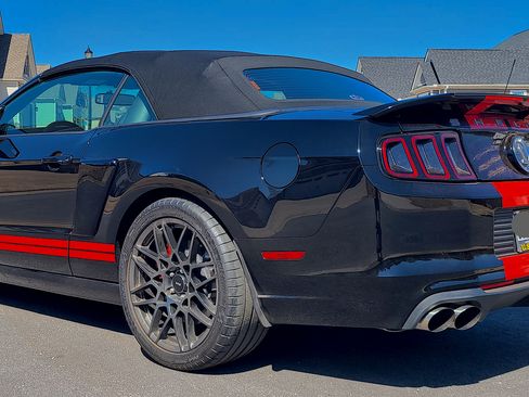 Used 2014 Ford Mustang Shelby GT500 w/ Equipment Group 821A image 11