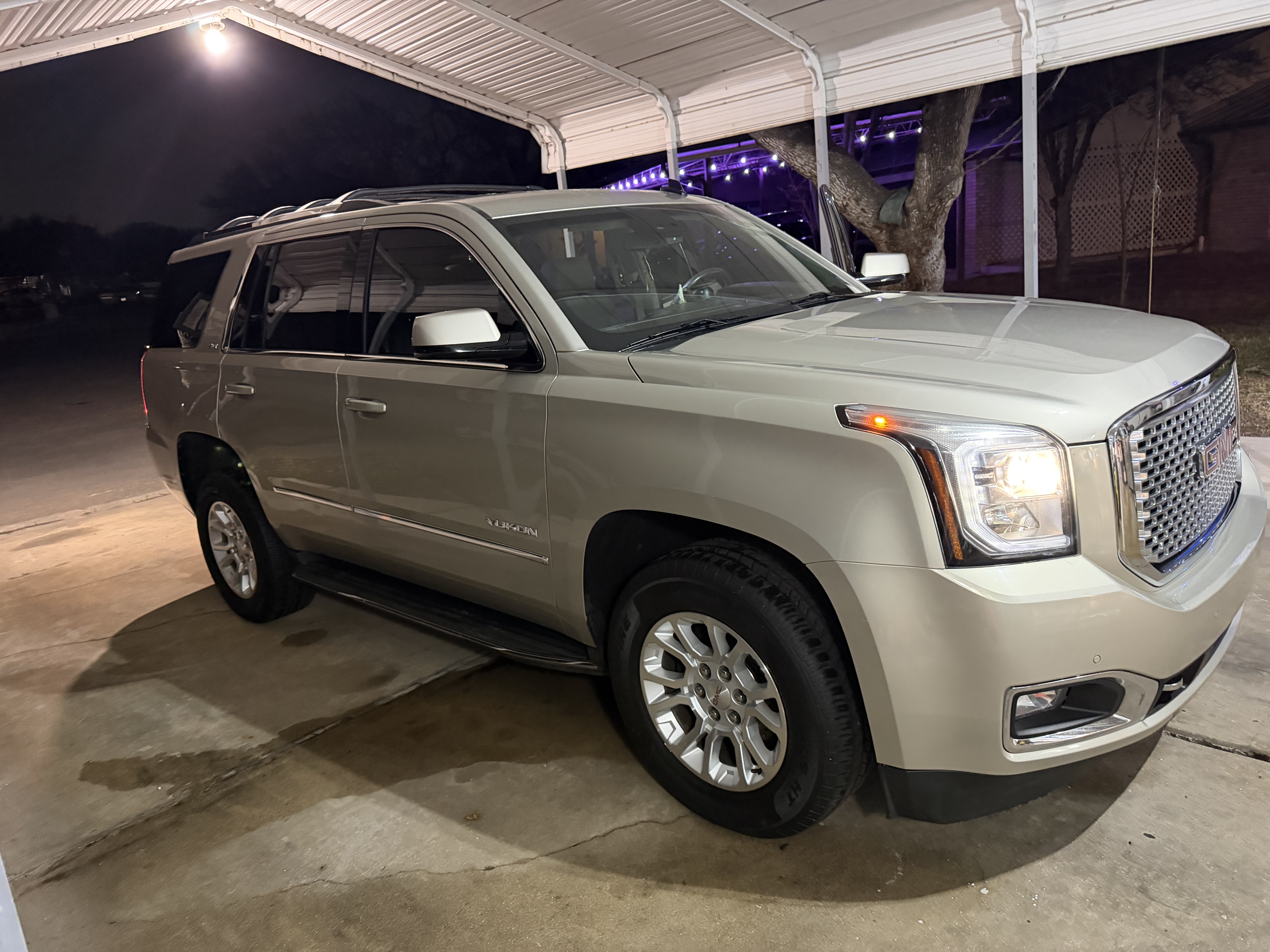 Used 2015 GMC Yukon SLT AWD/4WD image 5