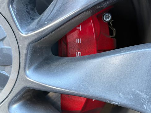 Used 2022 Tesla Model Y Performance image 2