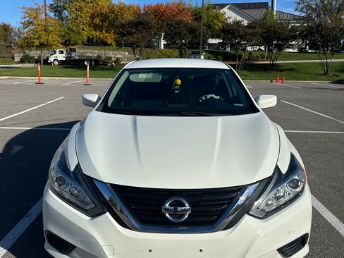 Used 2018 Nissan Altima 2.5 S w/ S Convenience Package image 4