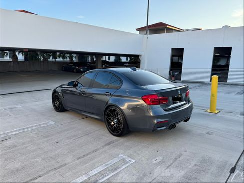 Used 2018 BMW M3 RWD image 8