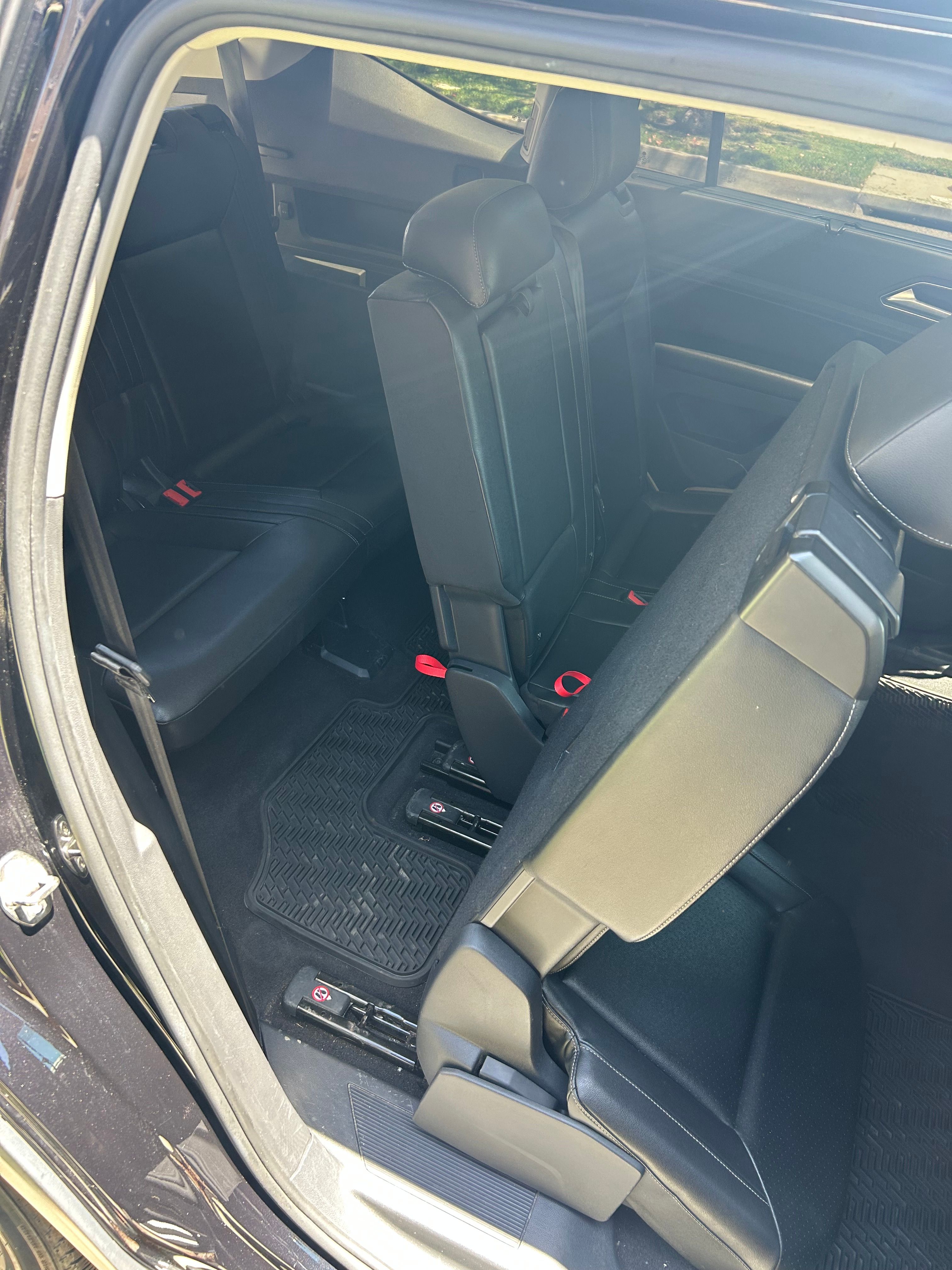 Used 2018 Volkswagen Atlas SE FWD image 17