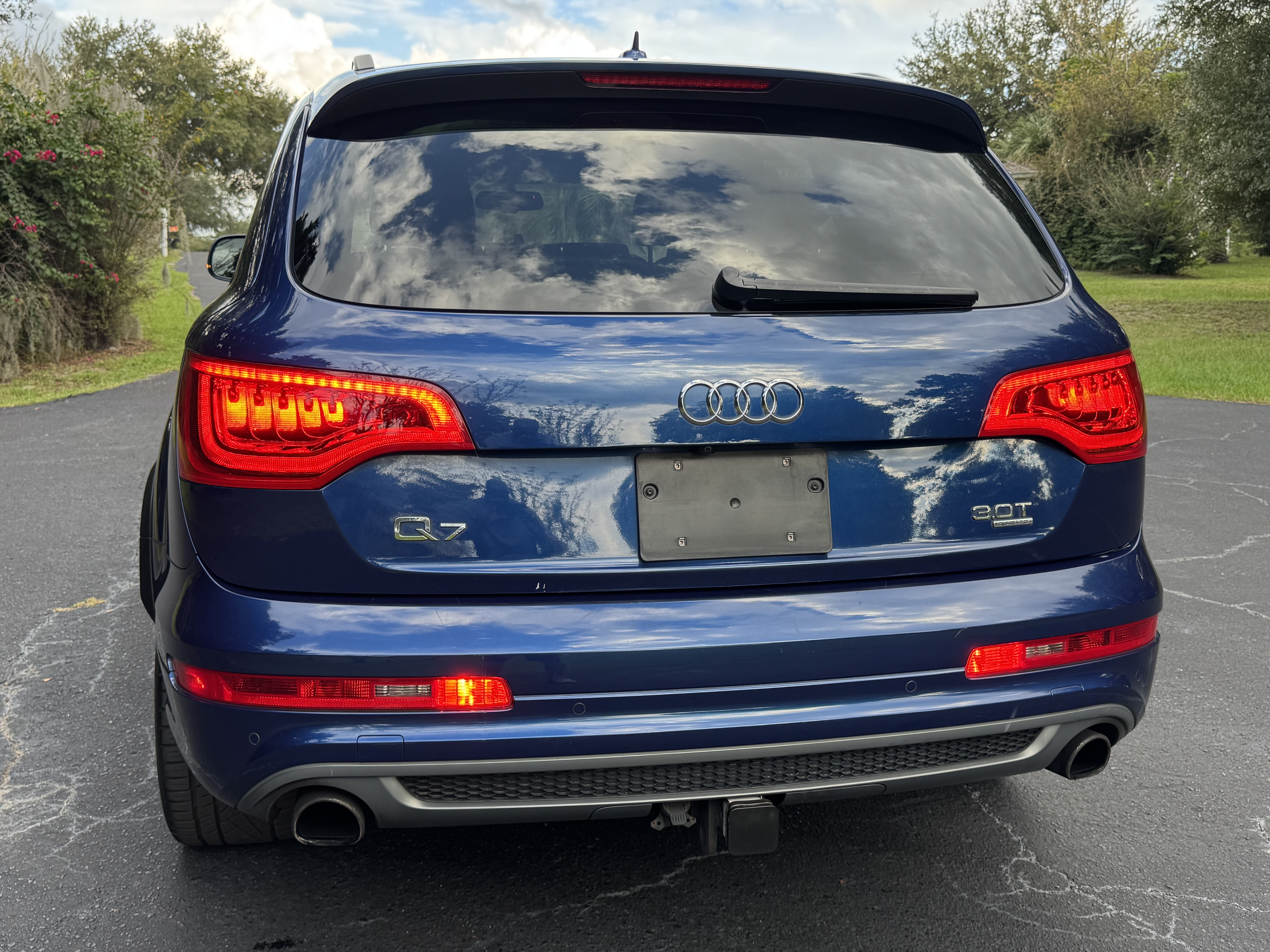 Used 2015 Audi Q7 3.0T S line Prestige w/ 21" S Line Plus Package AWD/4WD image 6