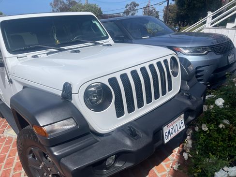 Used 2018 Jeep Wrangler Unlimited Sport S image 6