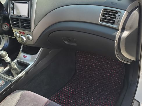 Used 2010 Subaru Impreza WRX STI image 29