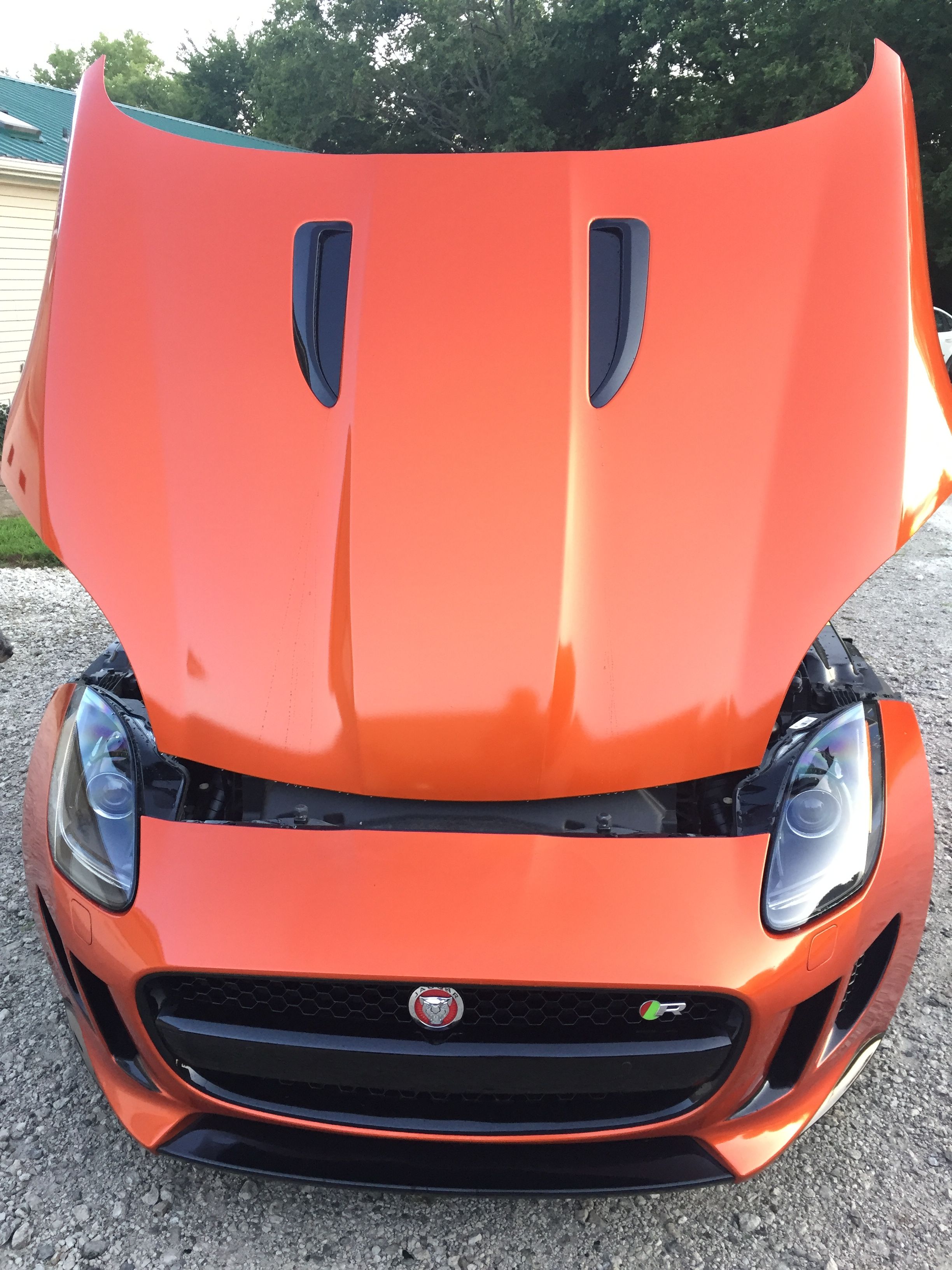 Used 2015 Jaguar F-TYPE R RWD image 9