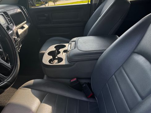 Used 2019 RAM 1500 Express image 10