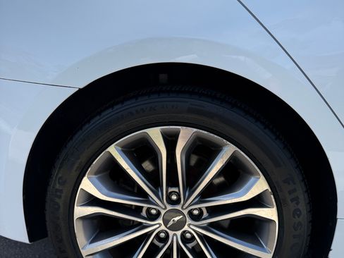 Used 2015 Hyundai Genesis 3.8 w/ Option Group 04 image 9