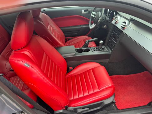 Used 2006 Ford Mustang GT Premium RWD image 11