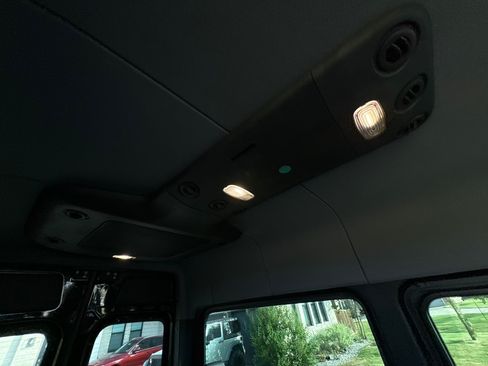 Used 2023 Mercedes-Benz Sprinter 2500 image 11