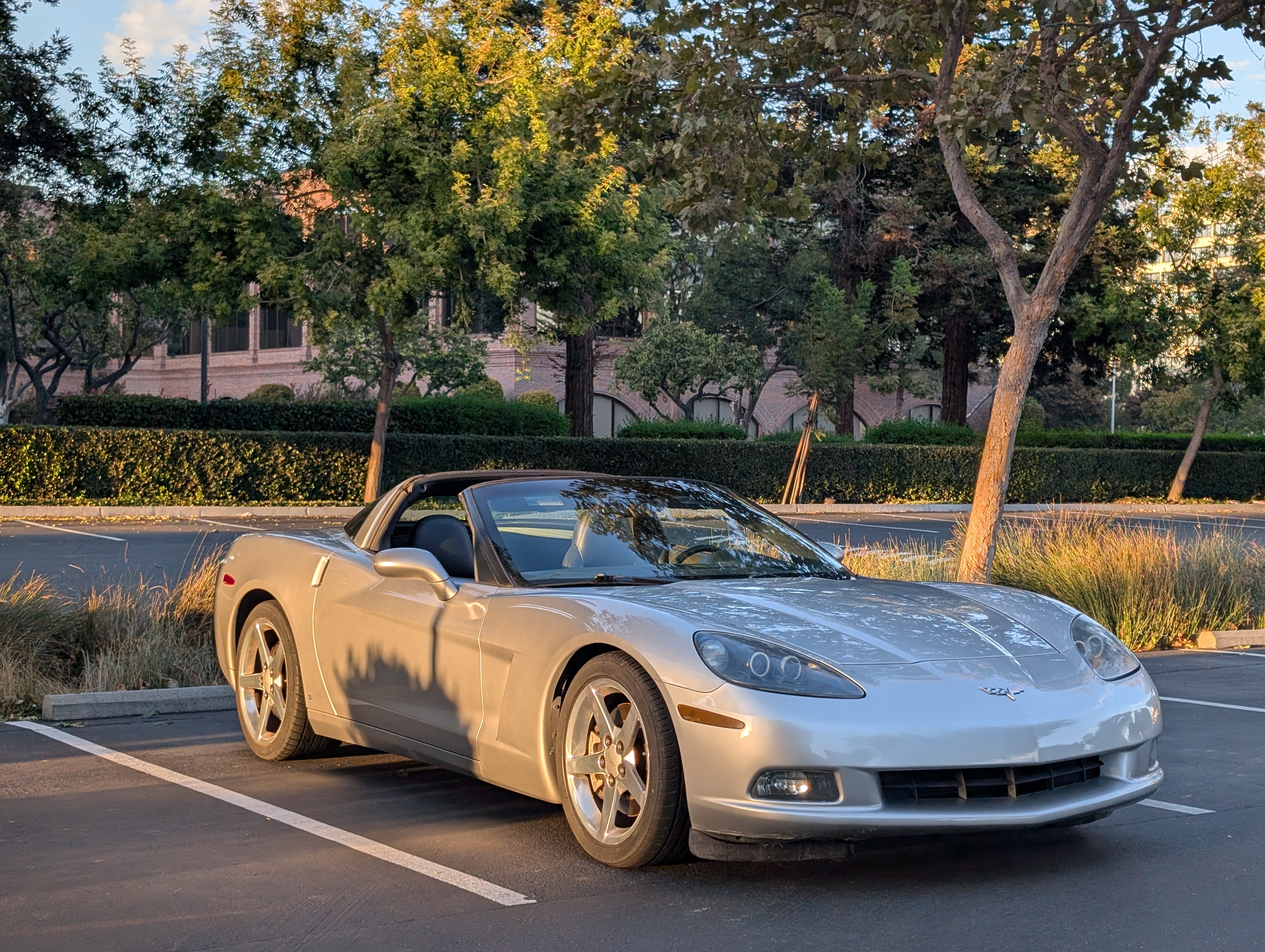 Used 2006 Chevrolet Corvette Coupe w/ Preferred Equipment Group RWD image 10