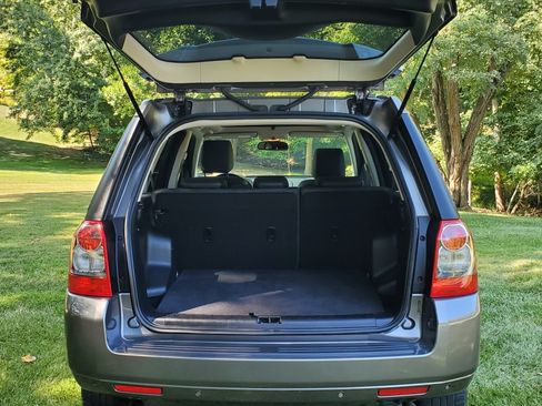 Used 2009 Land Rover LR2 HSE image 16