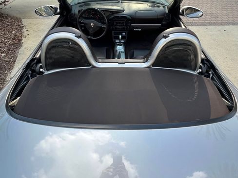 Used 2004 Porsche Boxster S image 16