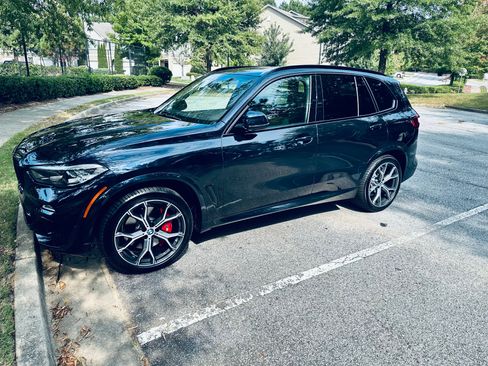 Used 2021 BMW X5 xDrive40i w/ M Sport Package AWD/4WD image 1