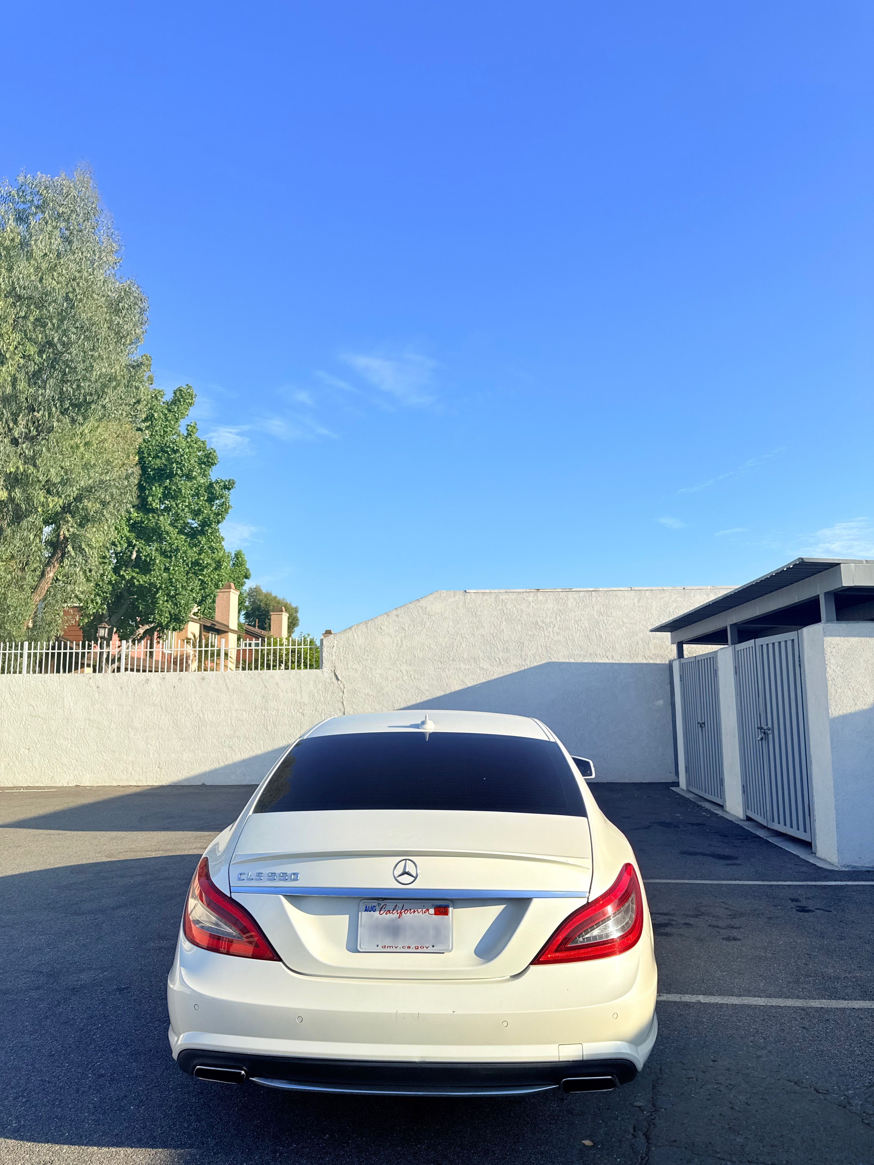 Used 2012 Mercedes-Benz CLS 550 image 4