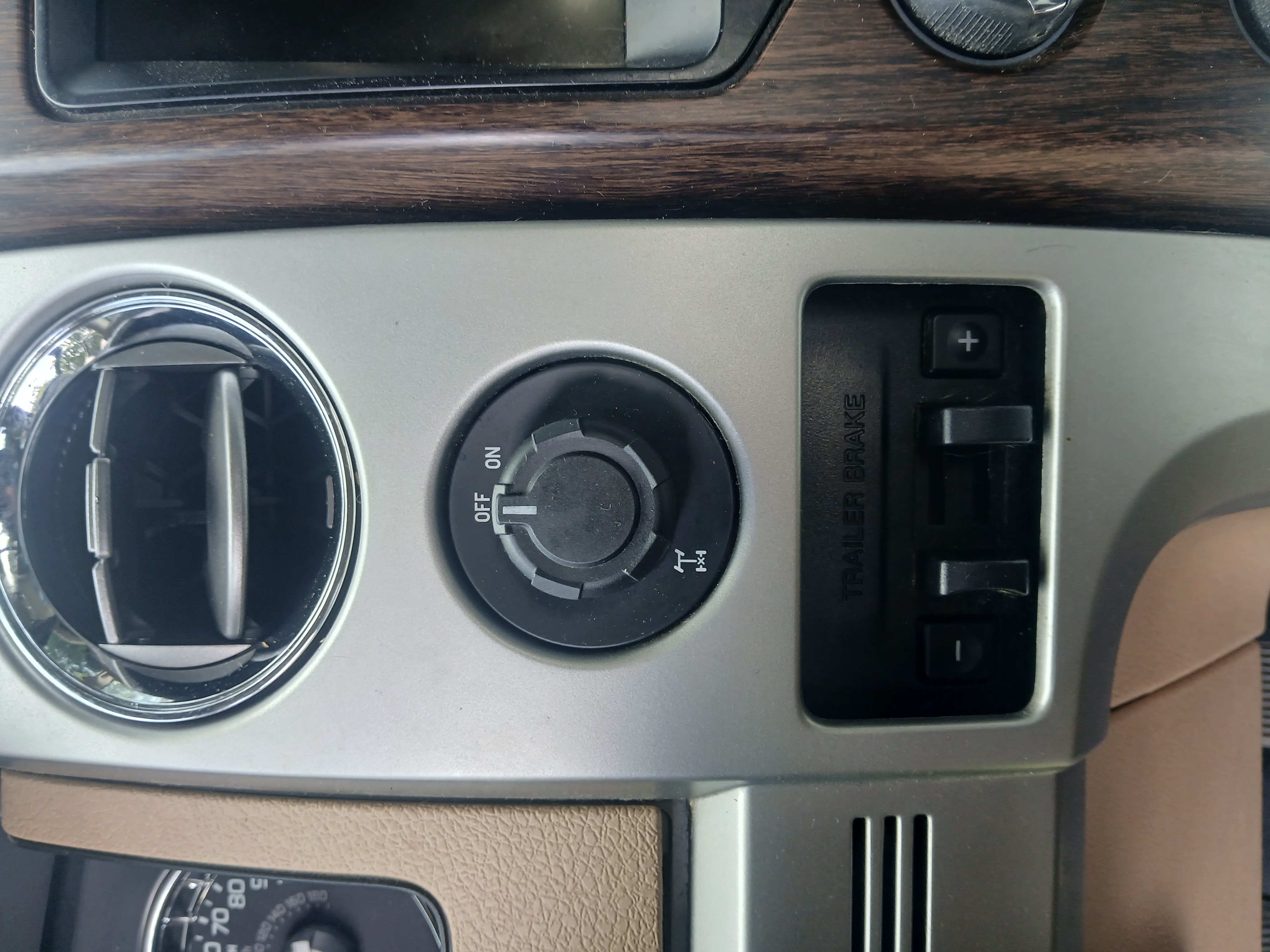 Used 2013 Ford F150 Lariat w/ Luxury Equipment Group RWD image 13