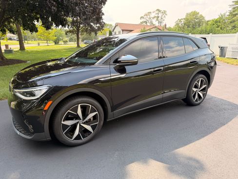 Used 2023 Volkswagen ID.4 Pro S Plus AWD/4WD image 1