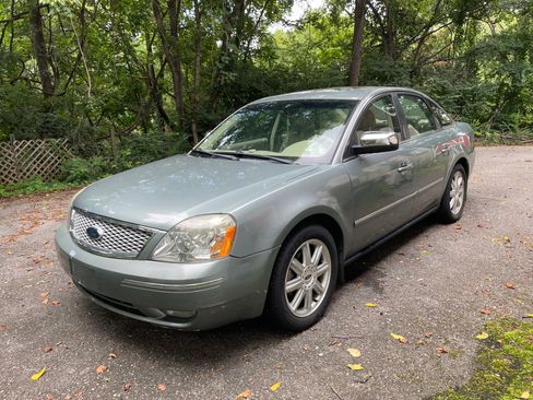 Used 2005 Ford Five Hundred Limited AWD/4WD image 1