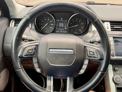 Used 2017 Land Rover Range Rover Evoque SE Premium AWD/4WD image 9