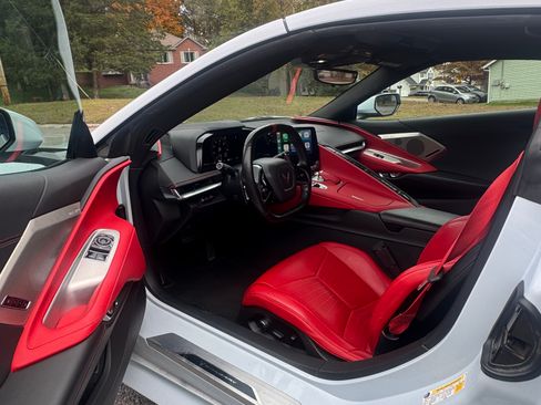 Used 2021 Chevrolet Corvette Stingray Coupe 2D w/ Z51 Performance Package image 5