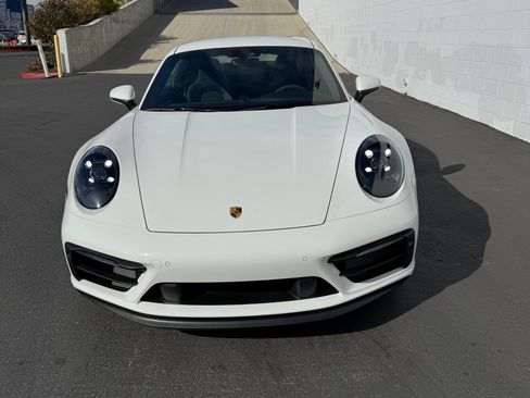 Used 2024 Porsche 911 Coupe image 6