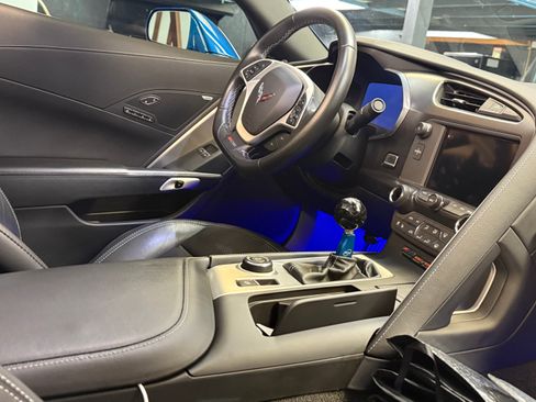 Used 2016 Chevrolet Corvette Z06 w/ 2LZ Preferred Equipment Group image 2