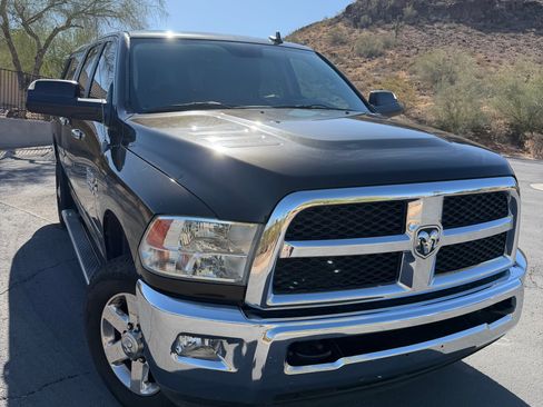 Used 2014 RAM 2500 SLT w/ Luxury Group AWD/4WD image 4