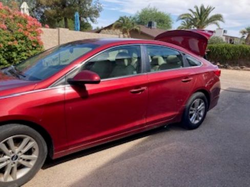 Used 2015 Hyundai Sonata SE FWD image 1