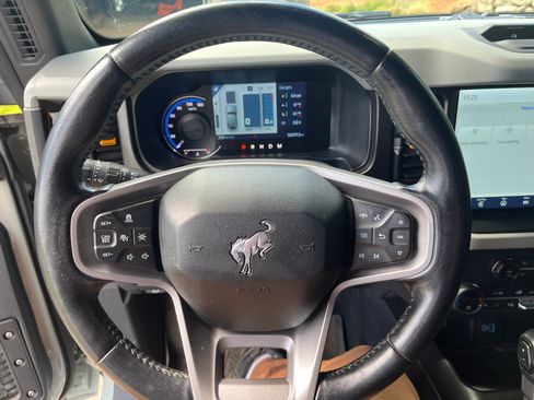 Used 2021 Ford Bronco Badlands AWD/4WD image 11