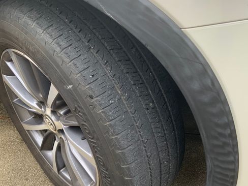 Used 2019 Toyota Highlander XLE image 20