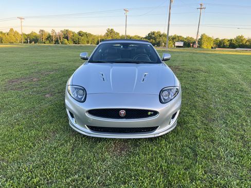 Used 2015 Jaguar XKR R RWD image 10