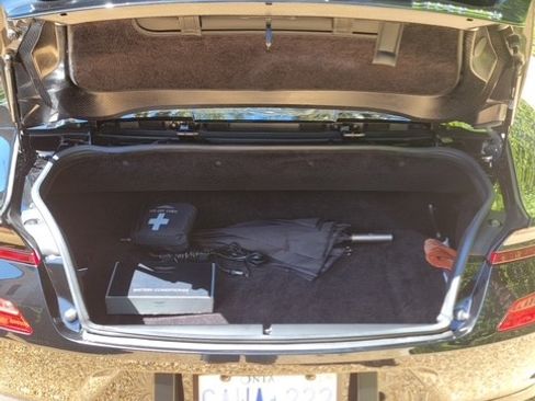 Used 2016 Aston Martin Vanquish Volante image 12