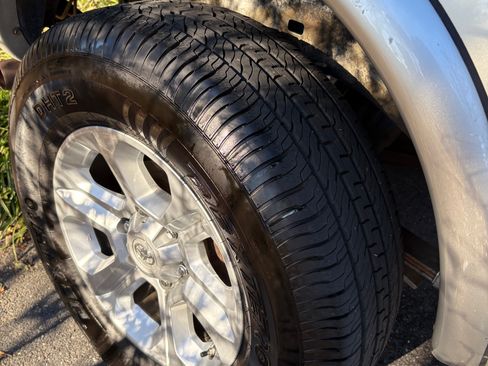 Used 2001 Toyota Tacoma PreRunner image 15