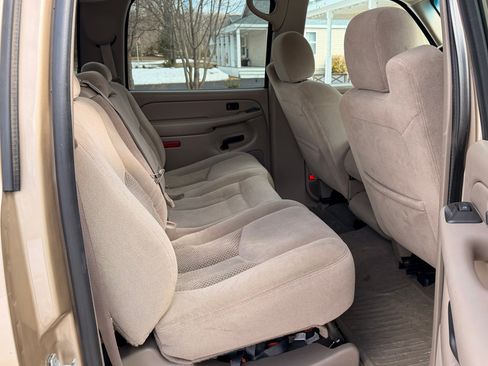 Used 2005 Chevrolet Silverado 2500 LS image 19