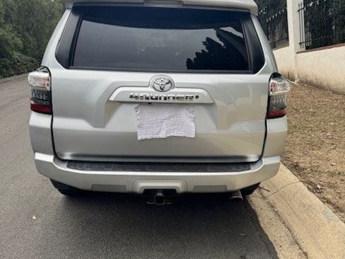 Used 2018 Toyota 4Runner SR5 Premium image 5