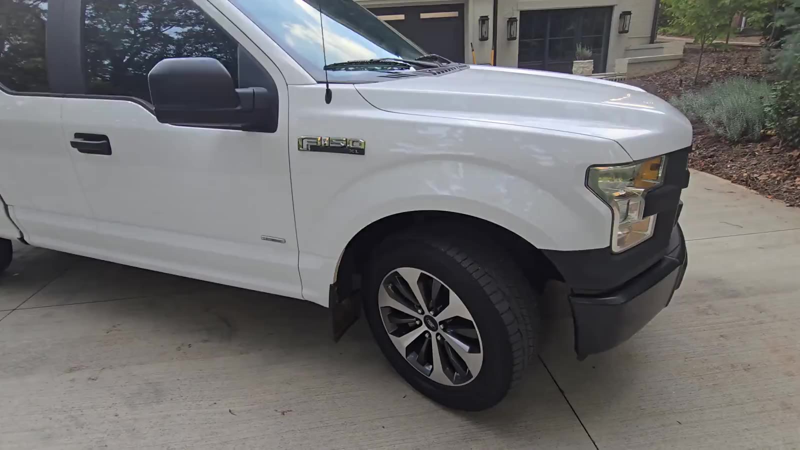 Used 2015 Ford F150 XL w/ Equipment Group 101A Mid RWD image 20