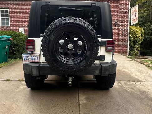 Used 2010 Jeep Wrangler Unlimited Sport image 6