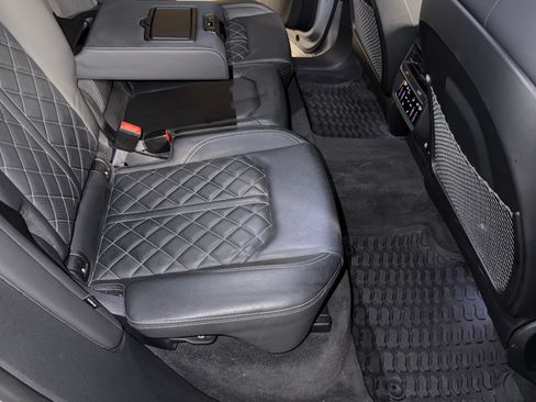 Used 2021 Audi SQ8 Prestige image 15